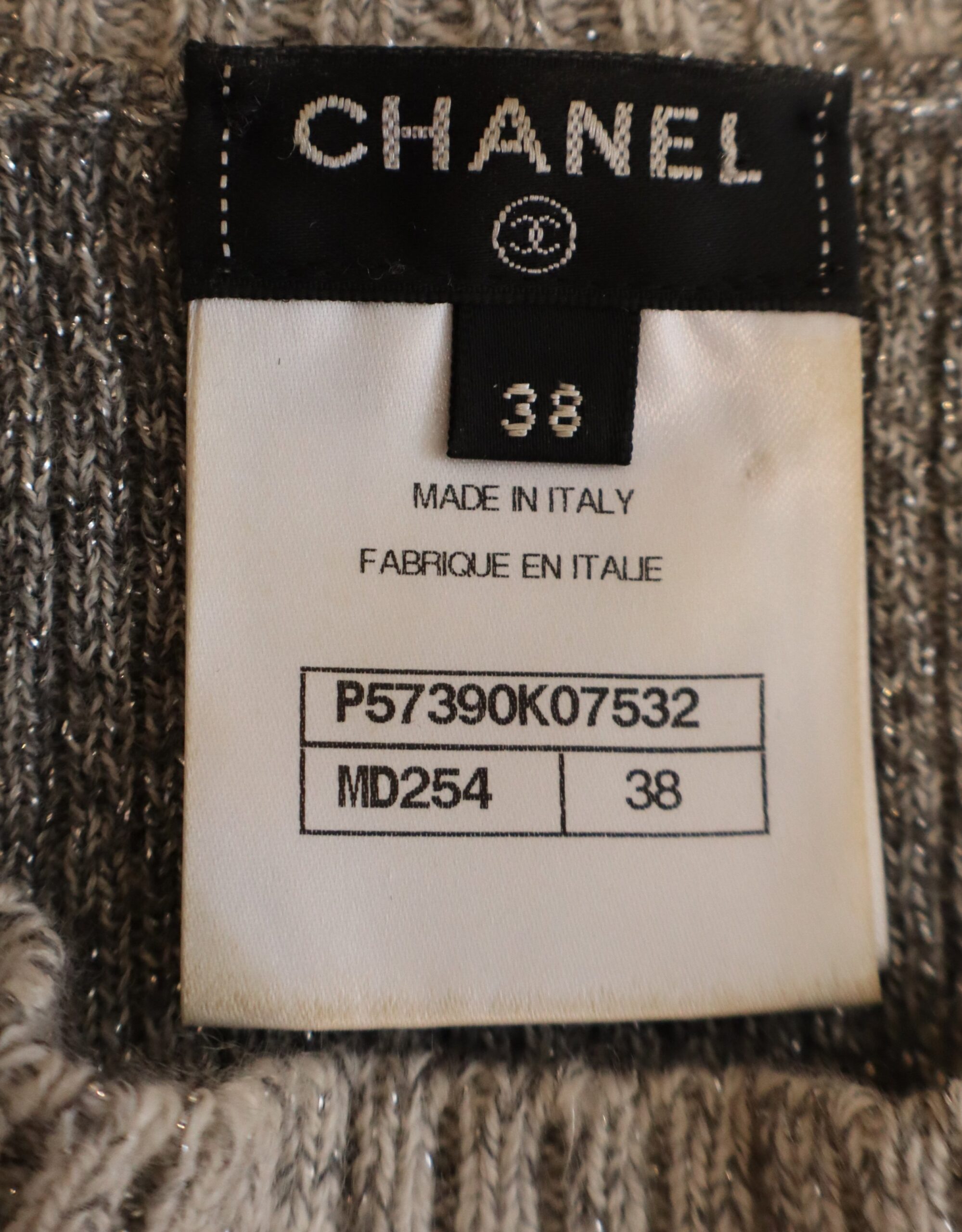 Chanel - Exquisite Italian Metallic Knitwear Size 38 - Image 3