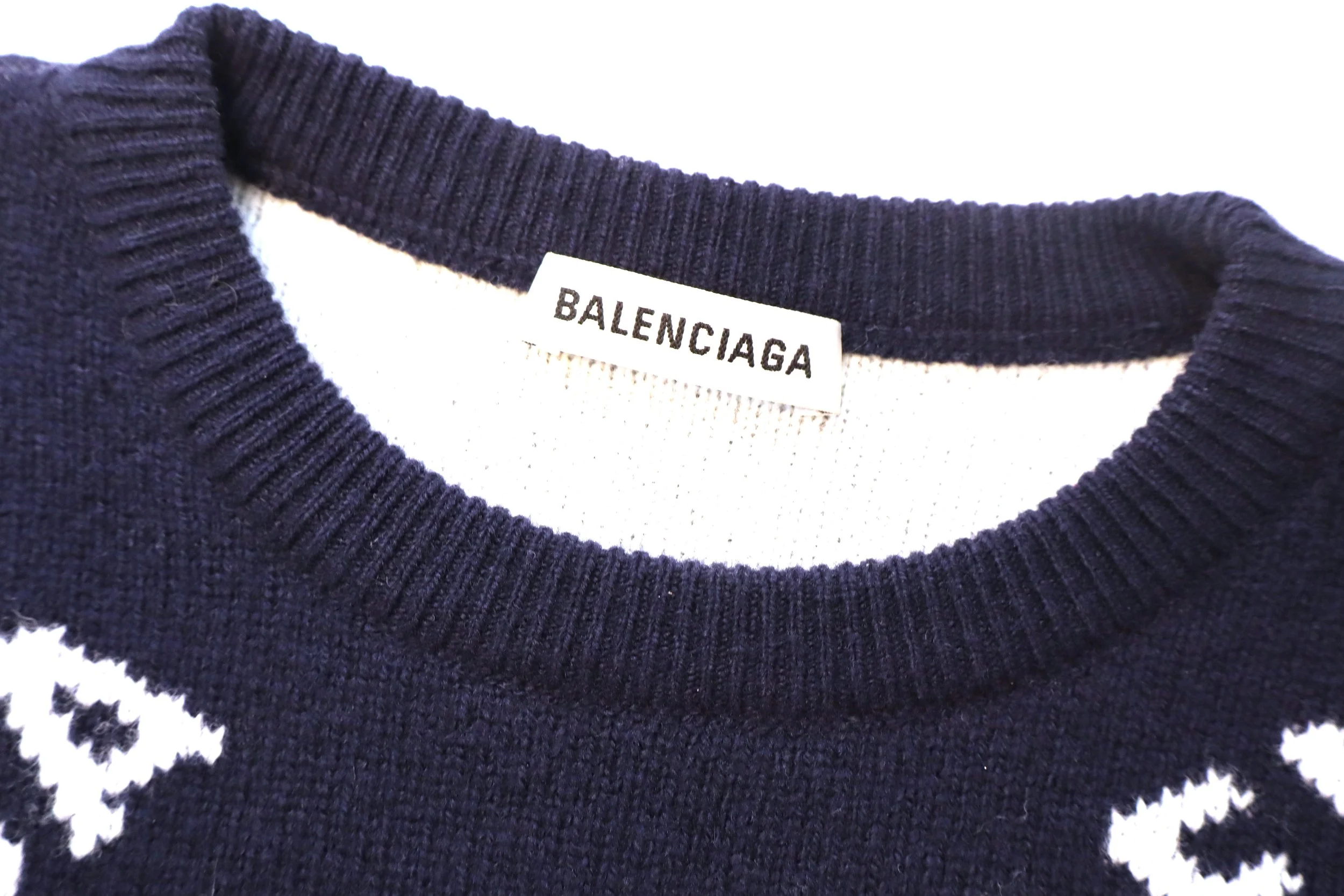 Balenciaga - Luxury Logo Sweater Size M - Image 3