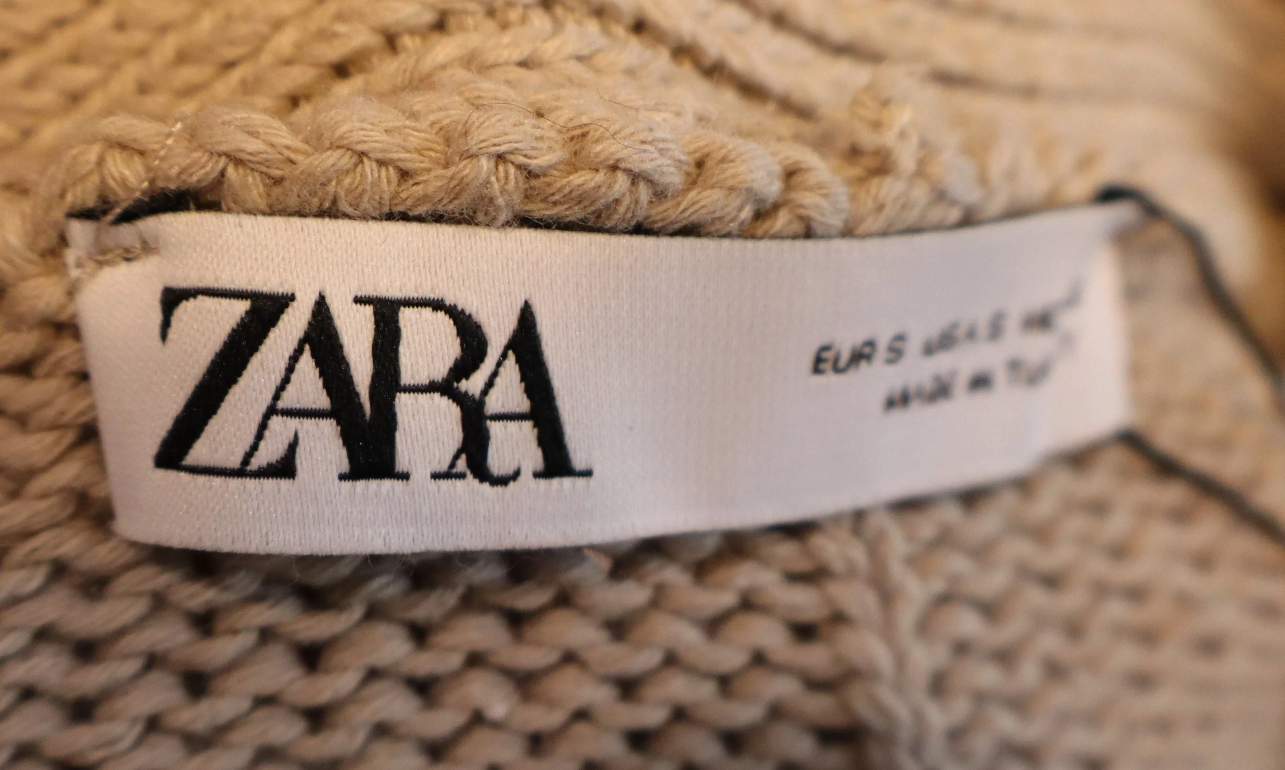 Zara - Premium Knit Sweater Size S - Image 3