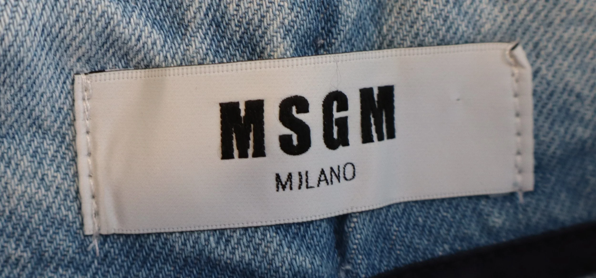 MSGM Milano - Chic Ruffled Denim Skirt with Front Zip Size S - Image 3