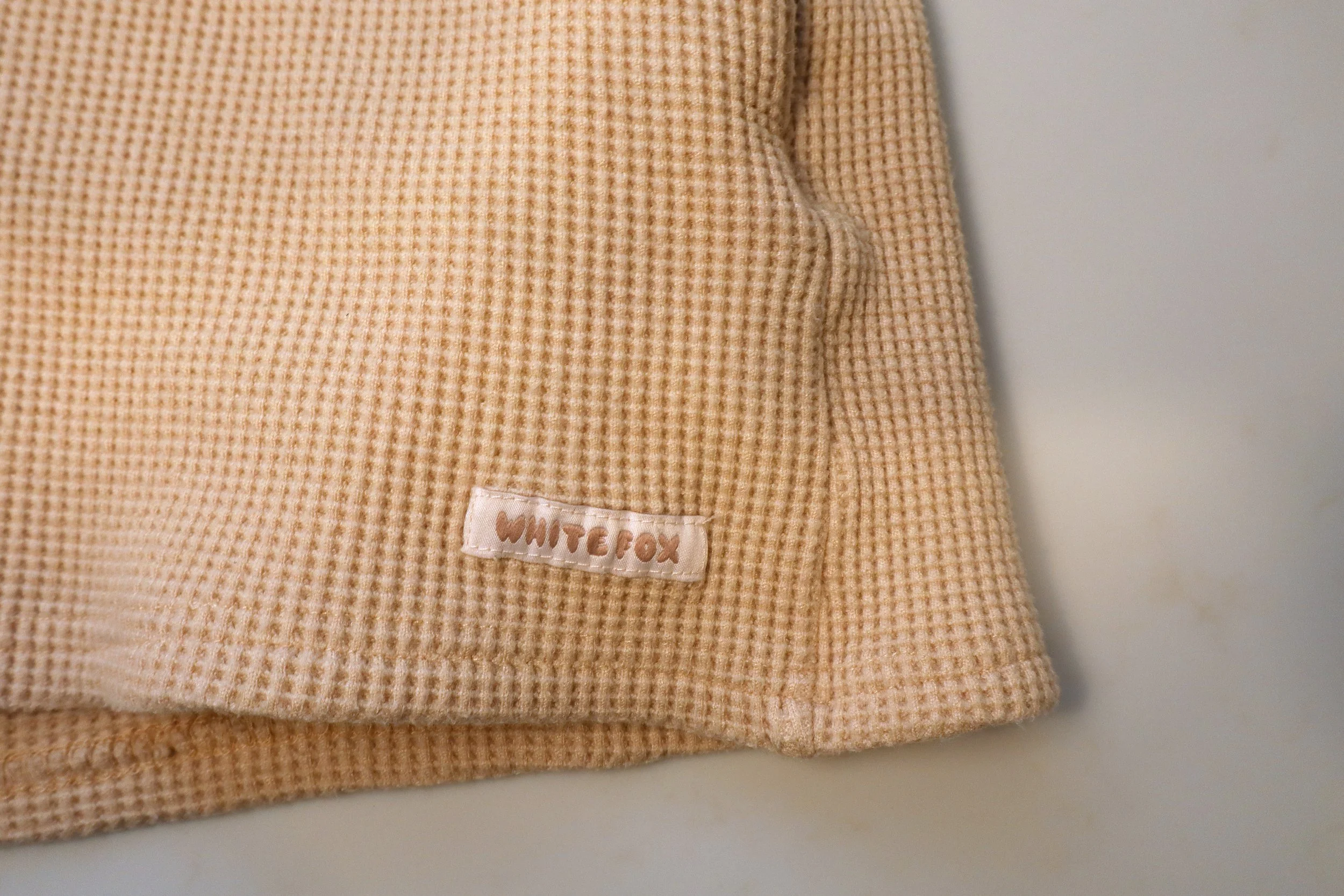 White Fox - Trendy Waffle Knit Shorts Size S - Image 4