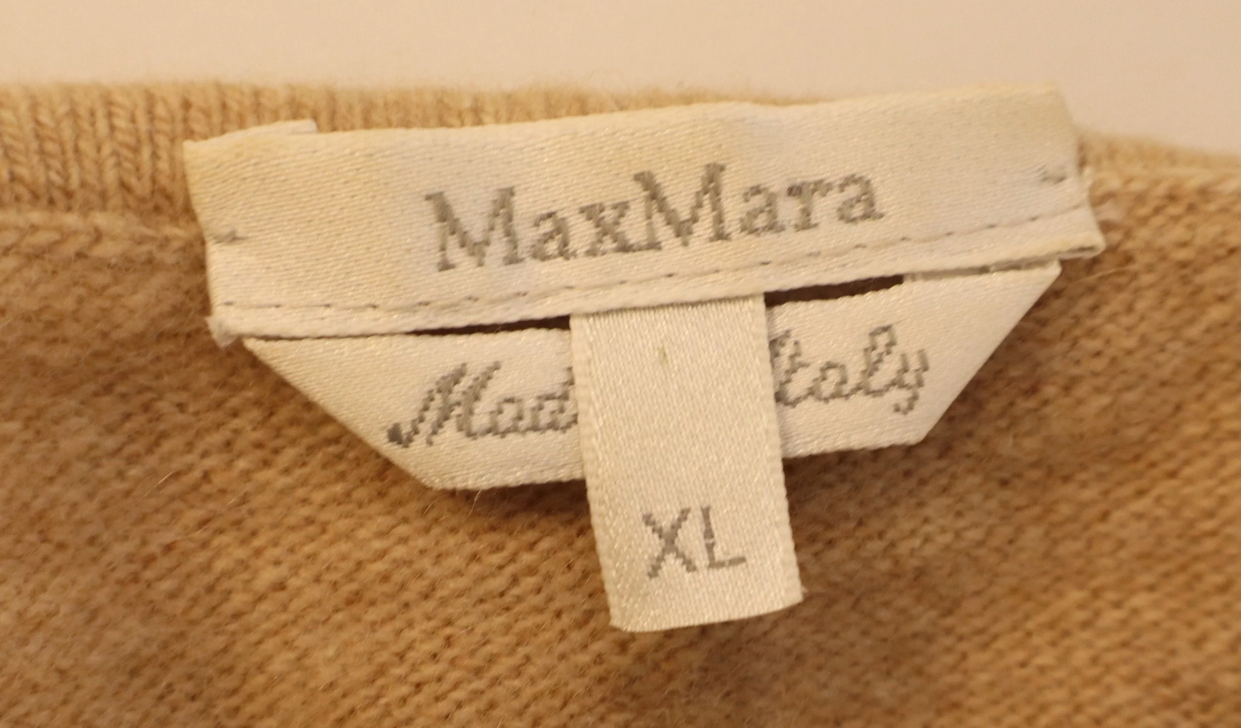 MaxMara - Fur-Trimmed Cozy Knit Sweater Size XL - Image 3